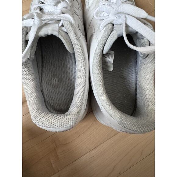 Size 9 - Nike Air Force 1 '07 Low Triple White - Picture 5 of 7